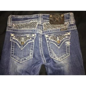 *SOLD* Miss Me Jeans Size 27